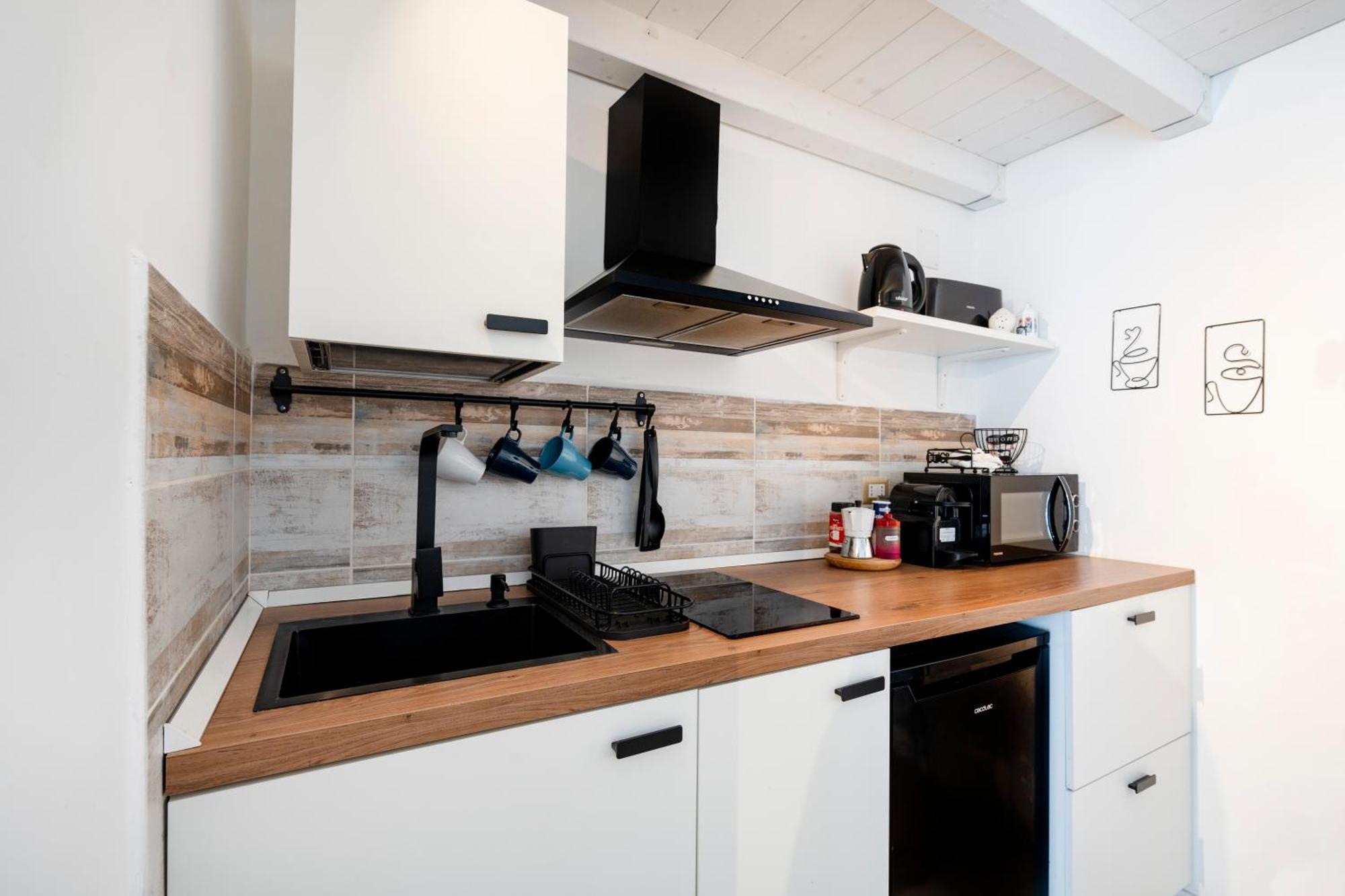 Liz Apartment บารี ภายนอก รูปภาพ